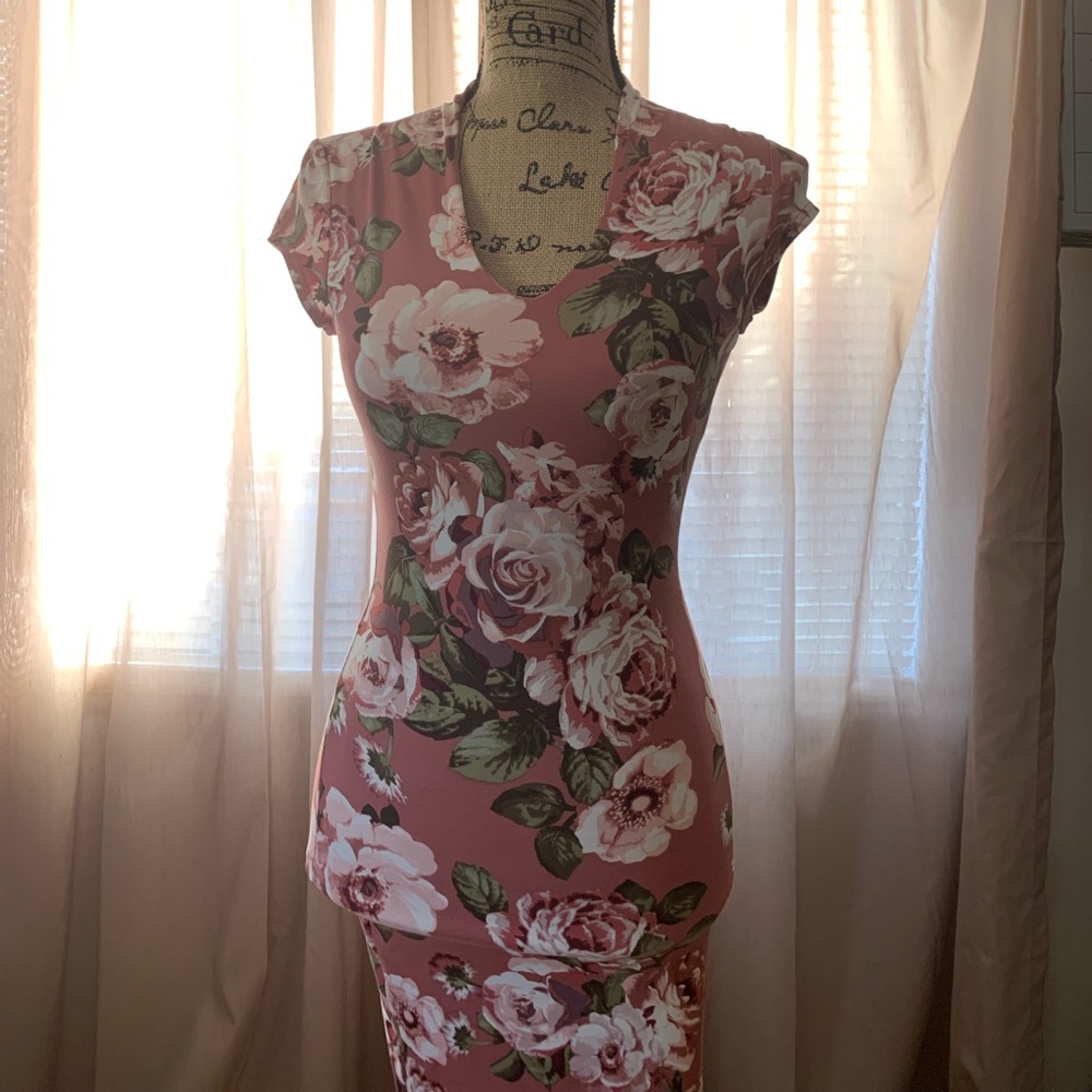 NWOT Pink floral body on dress in Size Small - Picture 4 of 4